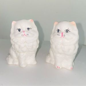 Vintage White Persian Cat Salt & Pepper Shaker Set